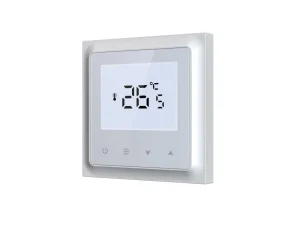 E550i termostata displejs ar istabas temperatūru un vadības pogām